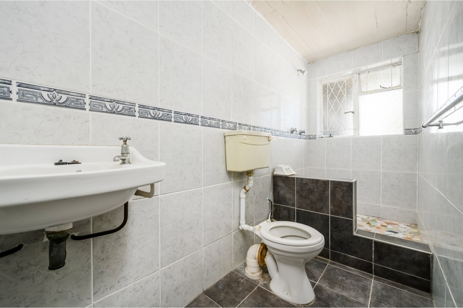 5 Bedroom Property for Sale in Newton Park Eastern Cape